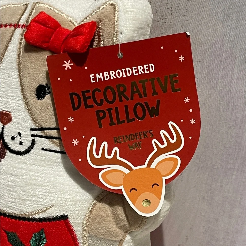 Embroidered Cat Pillow with Red and Tan Accents. They are just adorable 🥰 🐱 - Picture 7 of 7